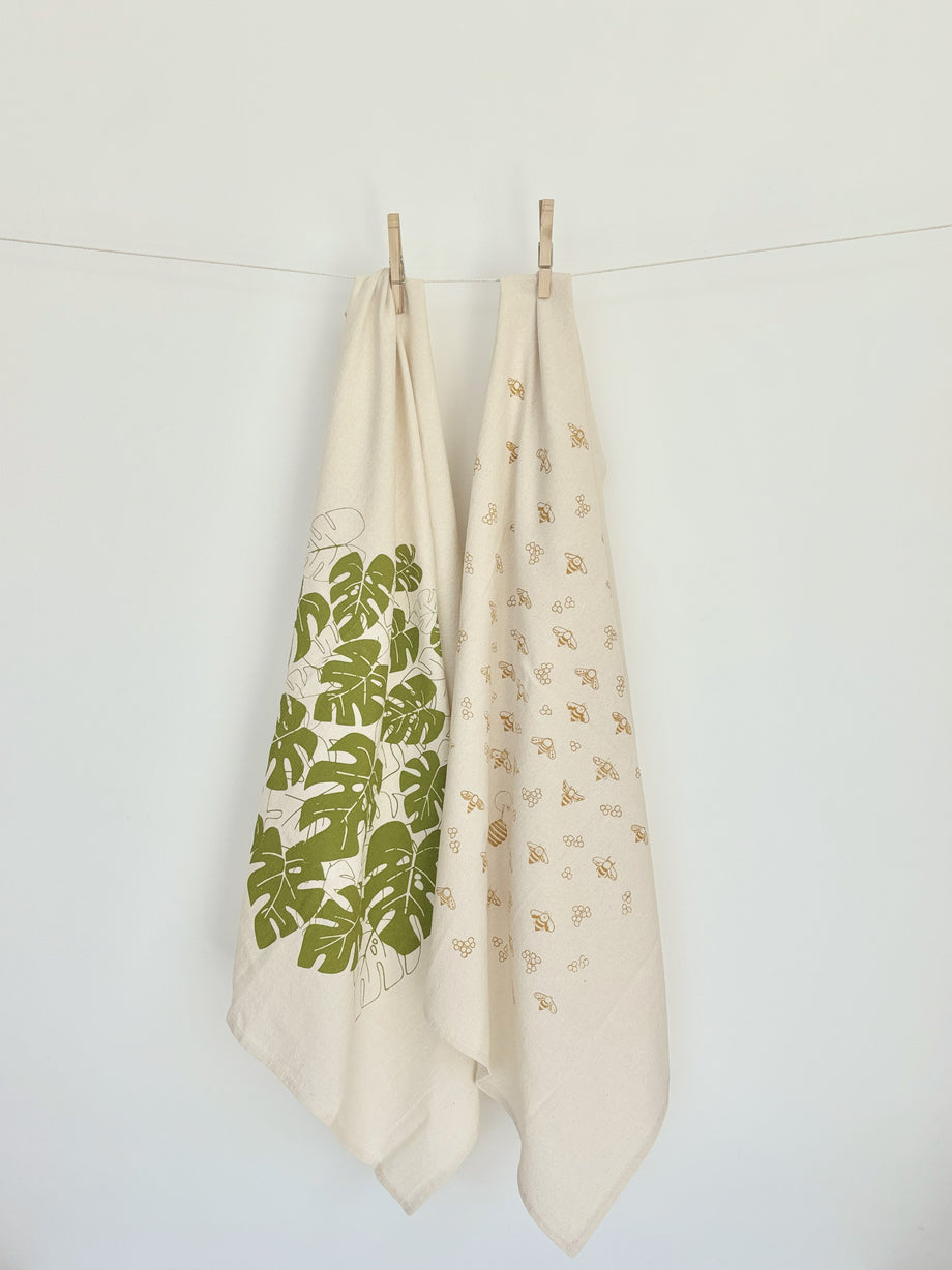 monstera deliciosa bath towels Monstera Tea Towel – Thomson Home